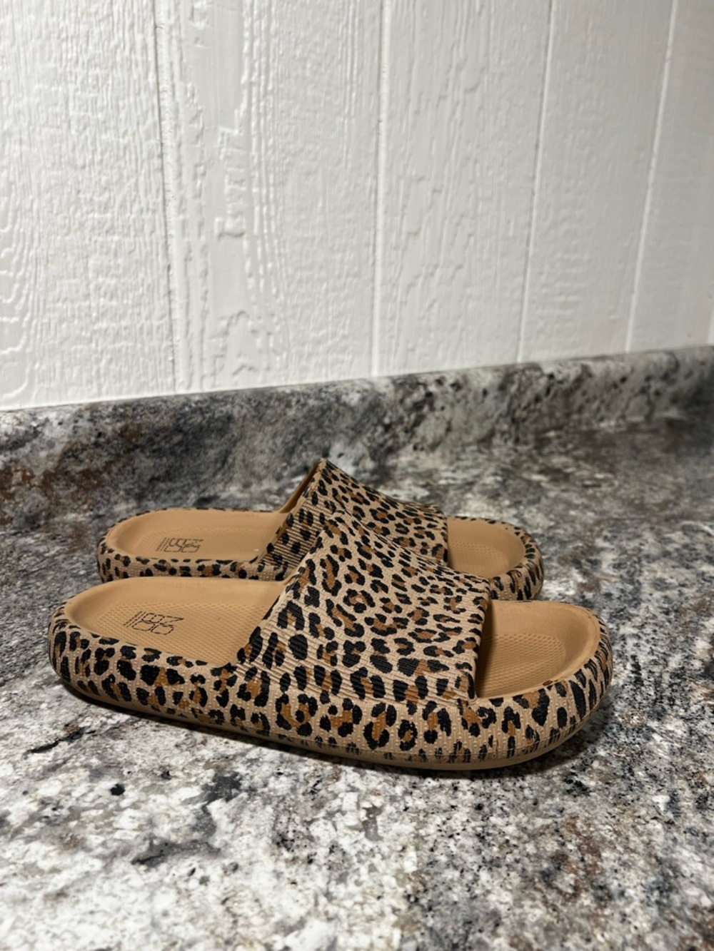 Women’s Sandals Size 7